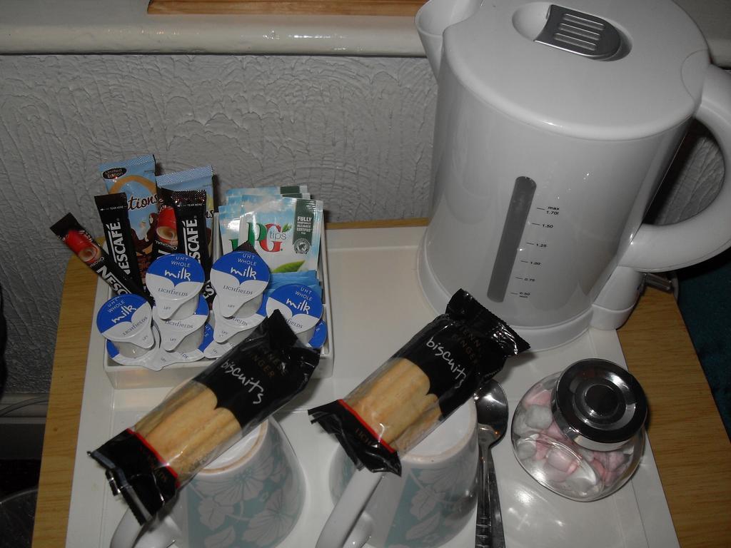 Beeches Hotel Blackpool Room photo